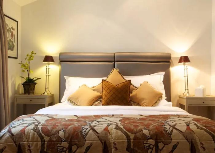 Eckington Manor