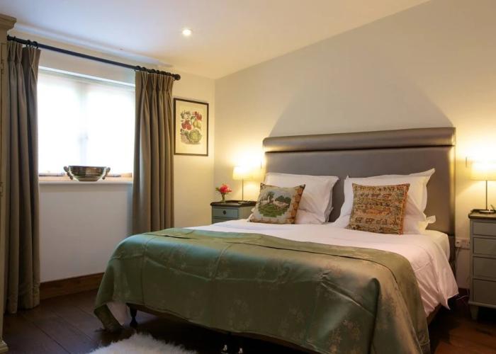 Eckington Manor