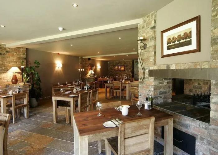The Bell - Restaurant with rooms