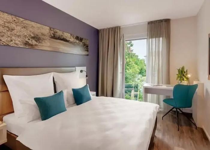 Amper Art Hotel