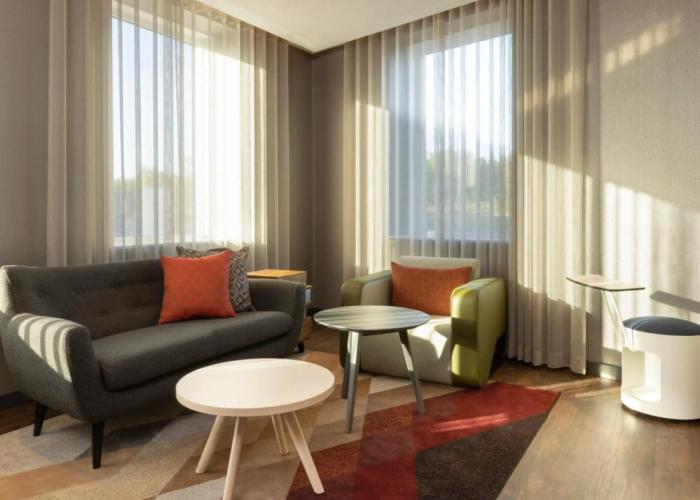 Holiday Inn Eindhoven Airport by IHG