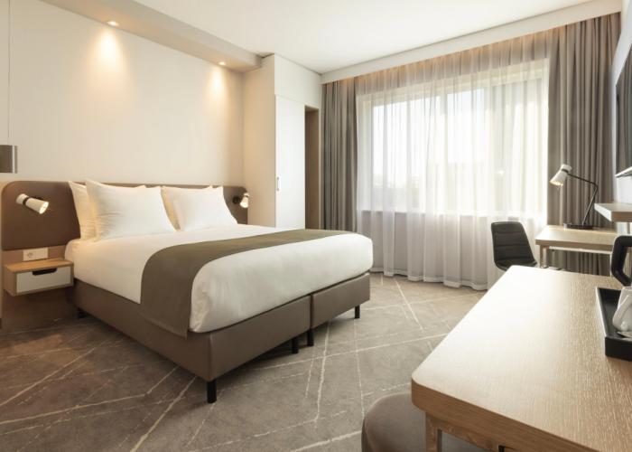 Holiday Inn Eindhoven Airport by IHG