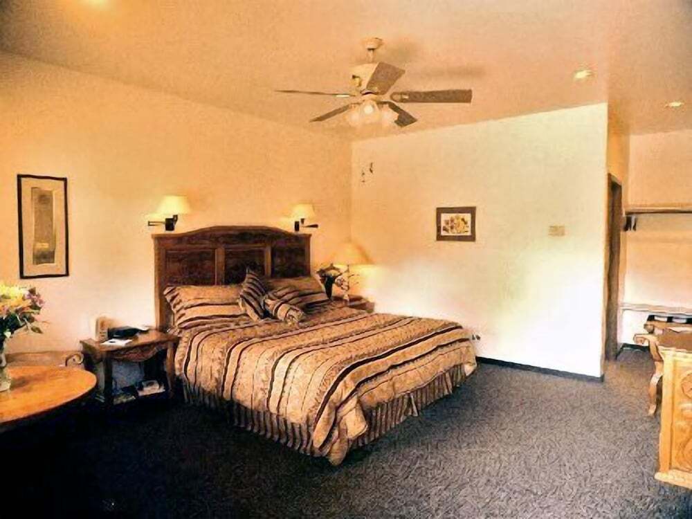 Casa de San Pedro Bed & Breakfast