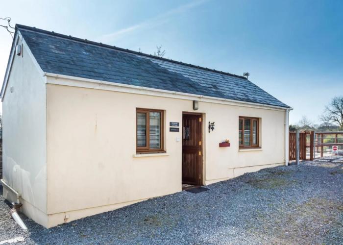 Primrose - 1 Bedroom Cottage - Llanteg