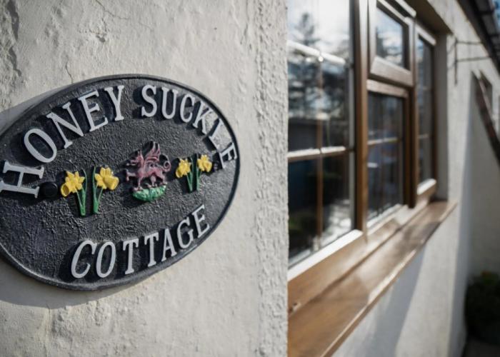 Honeysuckle Cottage - 1 Bedroom - Amroth