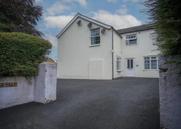Pendeilo Villa - 5 Bedroom Holiday Home - Amroth
