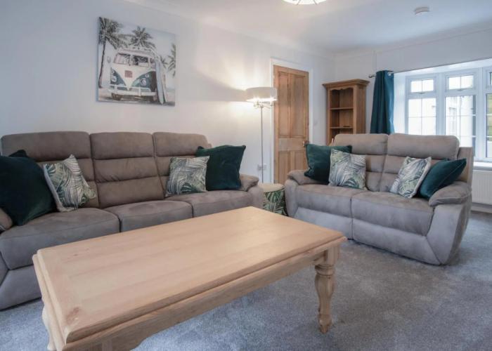 Pendeilo Villa - 5 Bedroom Holiday Home - Amroth