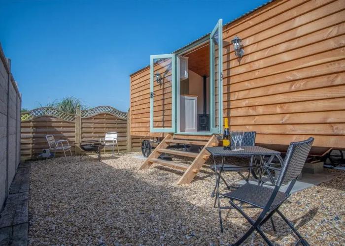 Willow - 1 Bedroom - Amroth