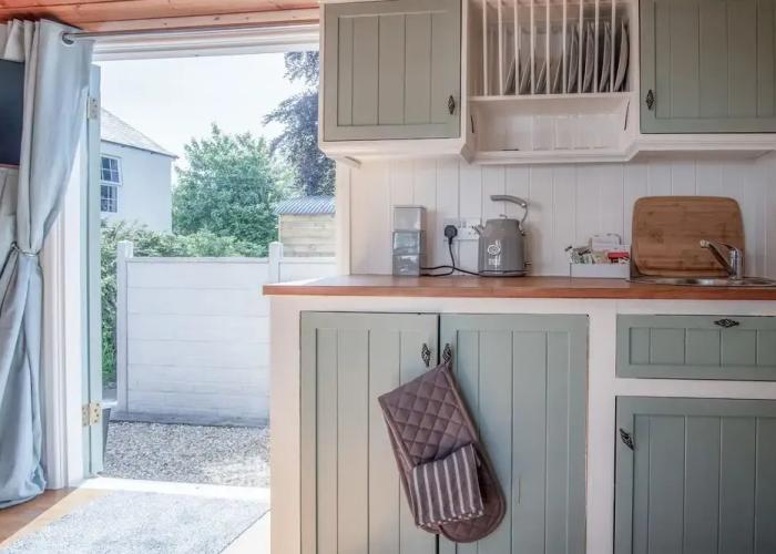 Willow - 1 Bedroom - Amroth
