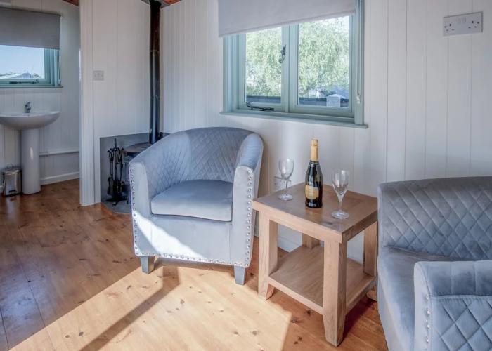 Willow - 1 Bedroom - Amroth