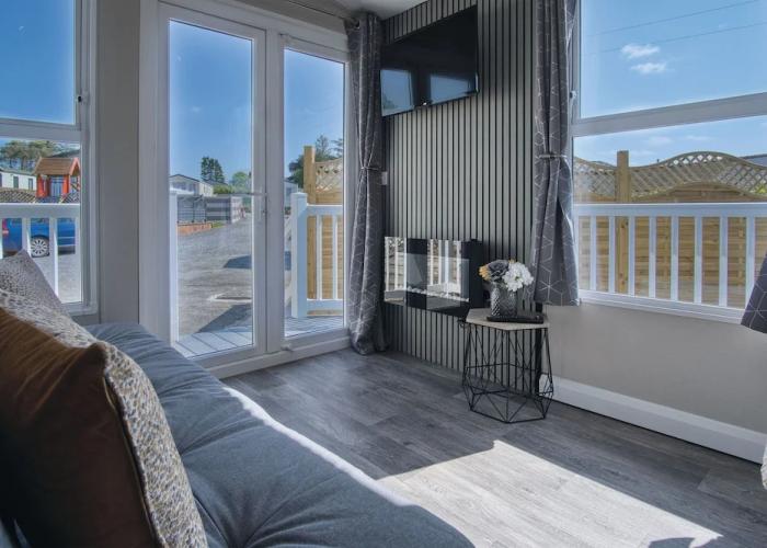 The Studio - 1 Bedroom Cabin - Amroth
