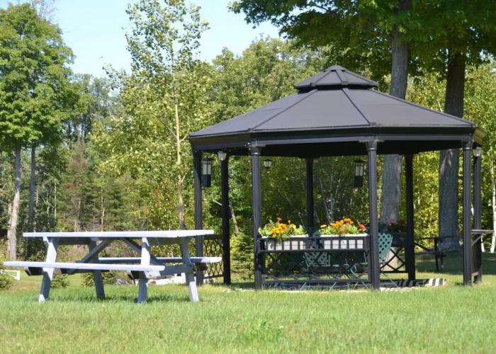 Calabogie Motor Inn