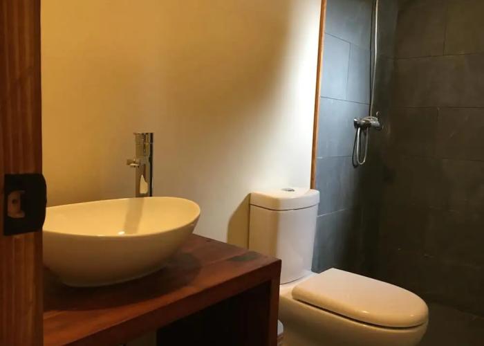 Hotel 381