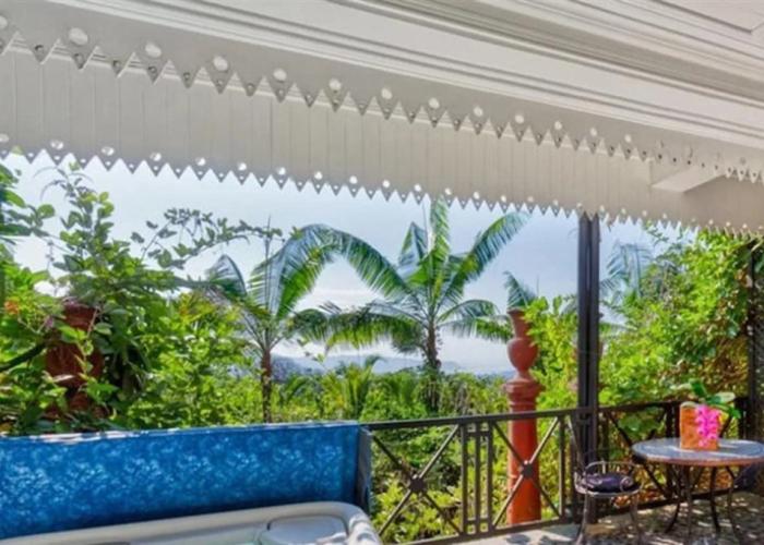 Hotel Villa Caletas