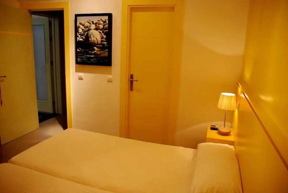 фото Hostal El Cardenillo
