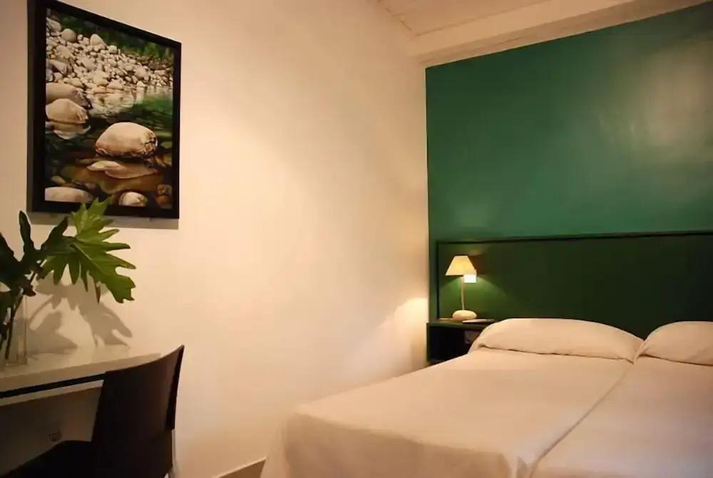 фото Hostal El Cardenillo