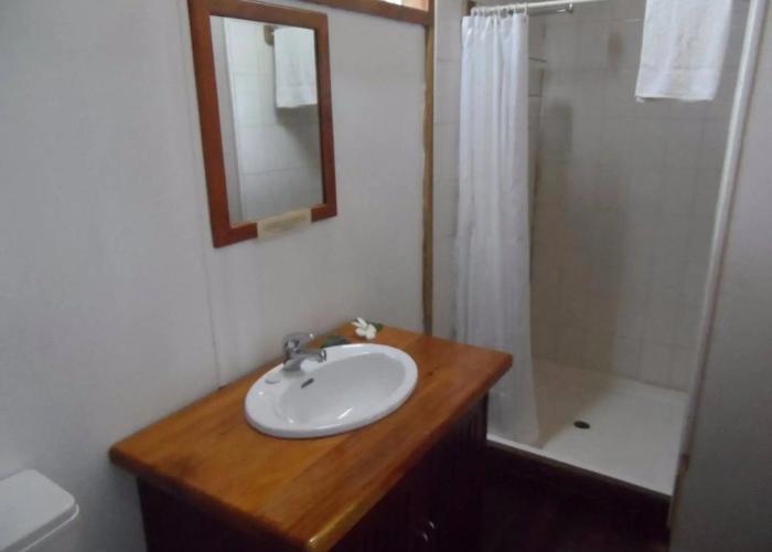 Deco Stop Lodge