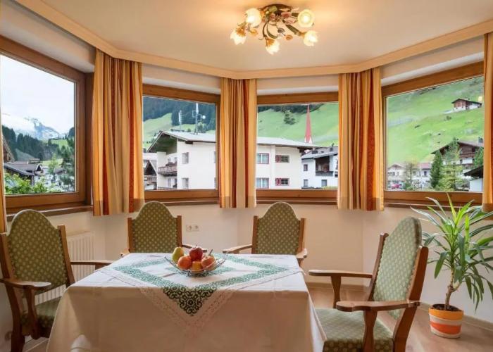 Hotel Pinzger