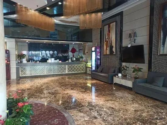 Tongren Century Hotel