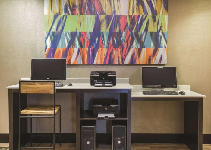 La Quinta Inn & Suites by Wyndham Ely