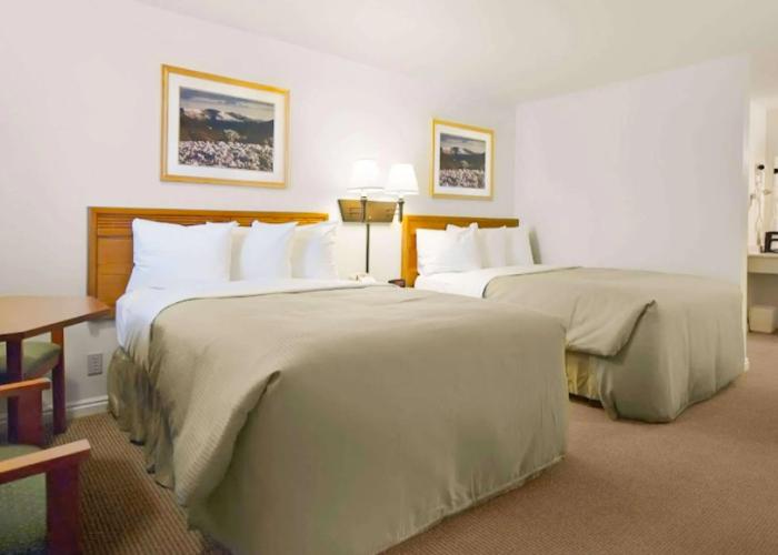 Magnuson Hotel Park Vue