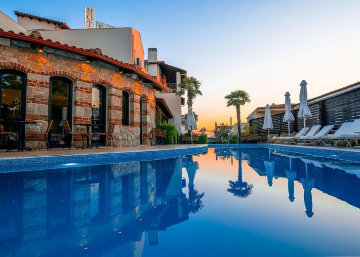 Samel Hotel