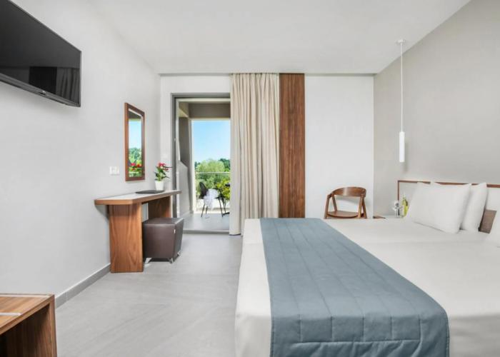 Iris Hotel