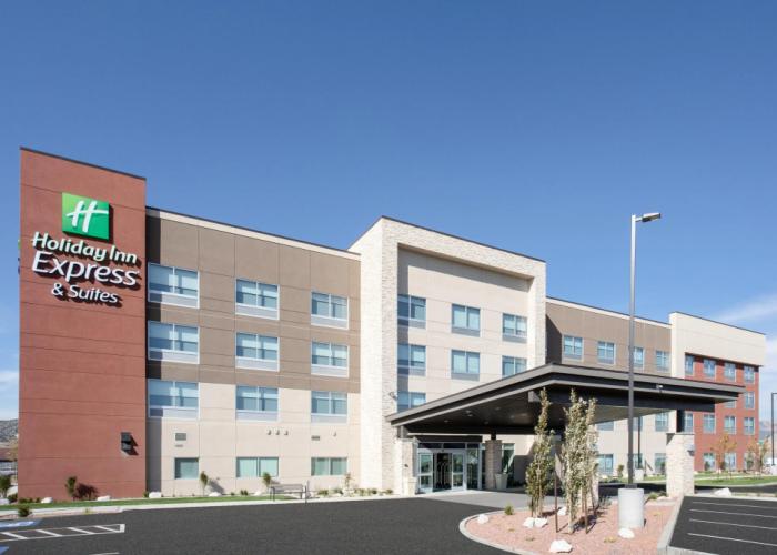 Holiday Inn Express & Suites Ely by IHG