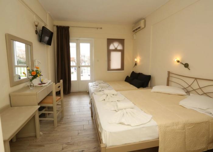 Summer Beach Hotel