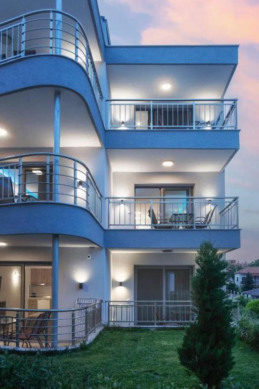 фото Summer Inn