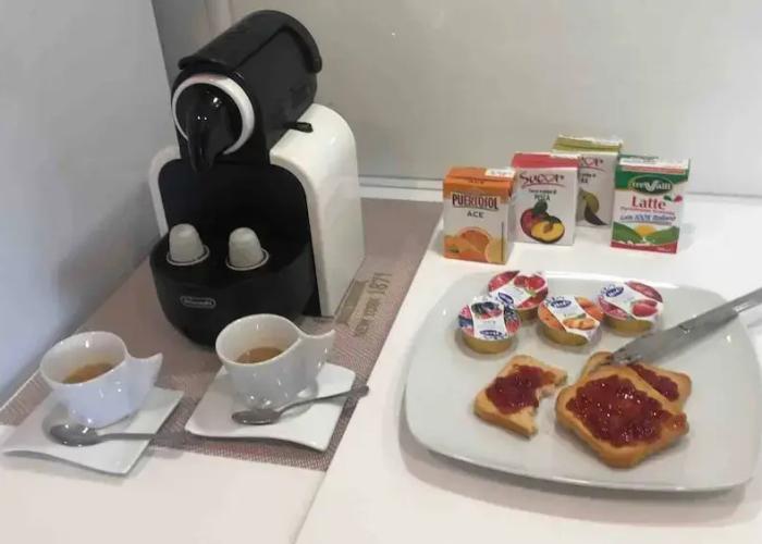 Functional Mini Luxury Lodges Near Camerino