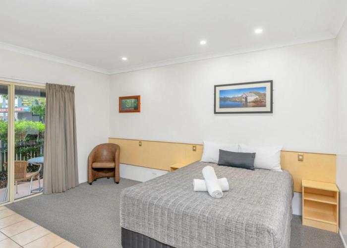 Midlander Motor Inn