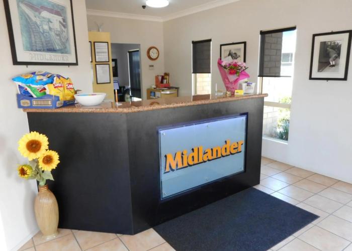 Midlander Motor Inn
