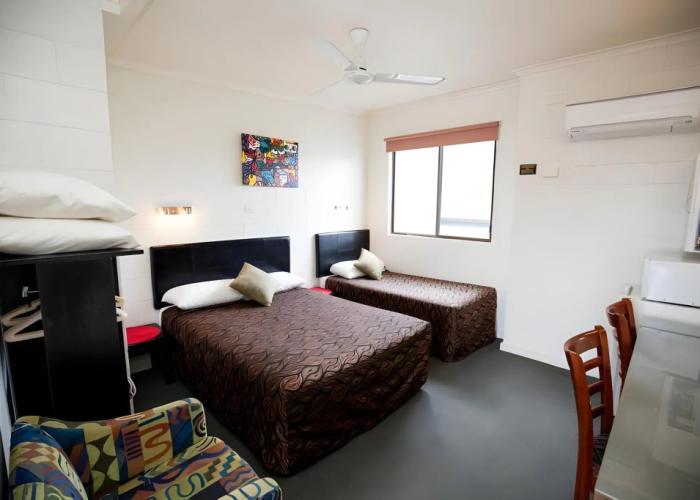 A & A Lodge Motel Emerald