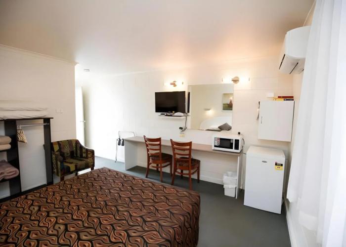 A & A Lodge Motel Emerald