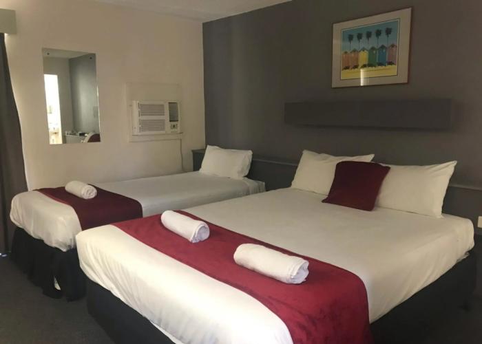 Emerald Central Hotel