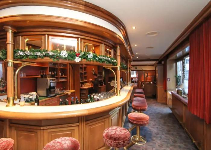 Hotel Tiroler ADLER Bed & Breakfast