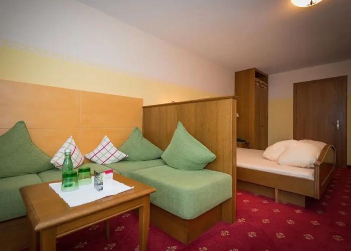 Hotel Krone Tirol