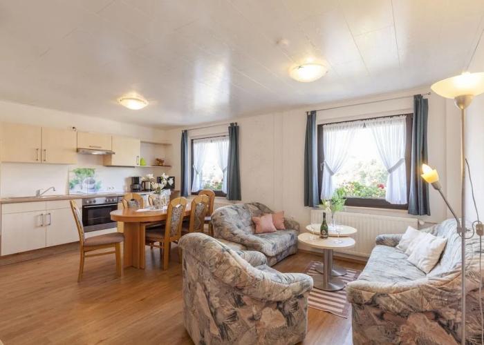 Apartment With Covered Terrace in Hallenberg