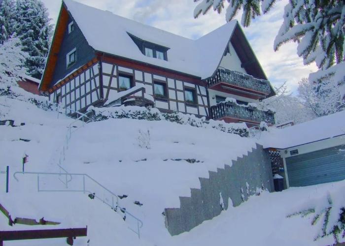 Apartment With Covered Terrace in Hallenberg