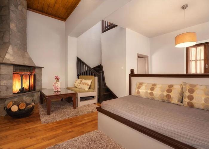 Gefyri Hotel