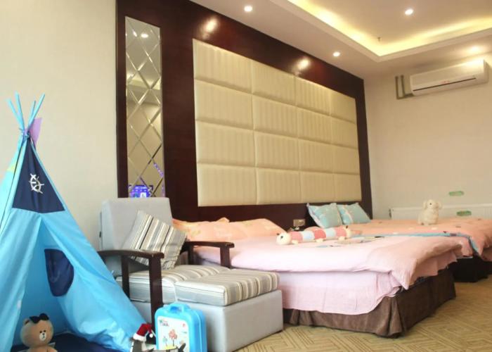 Mingyu Longgang Holiday Hotel