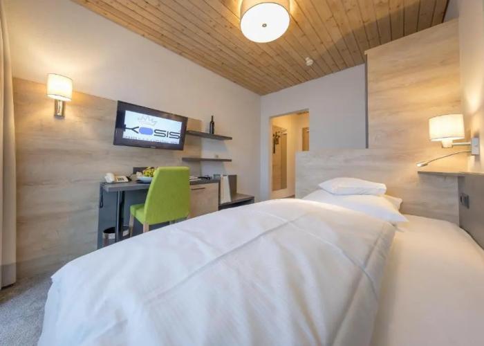 KOSIS Sports Lifestyle Hotel