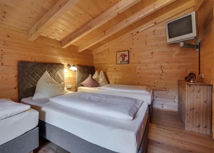 Chalets Almdorf Zillertal, Fugen