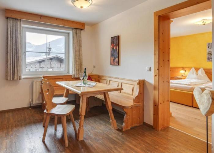 Apartment in Fugen With a Shared Terrace