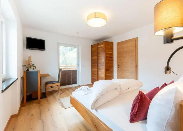 Spacious Apartment in Uderns With Balcony