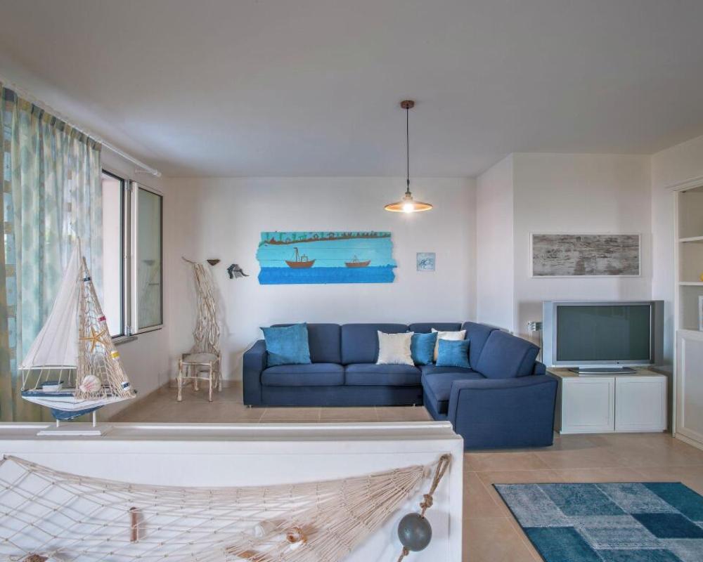 Beachside Apartment in Tavullia