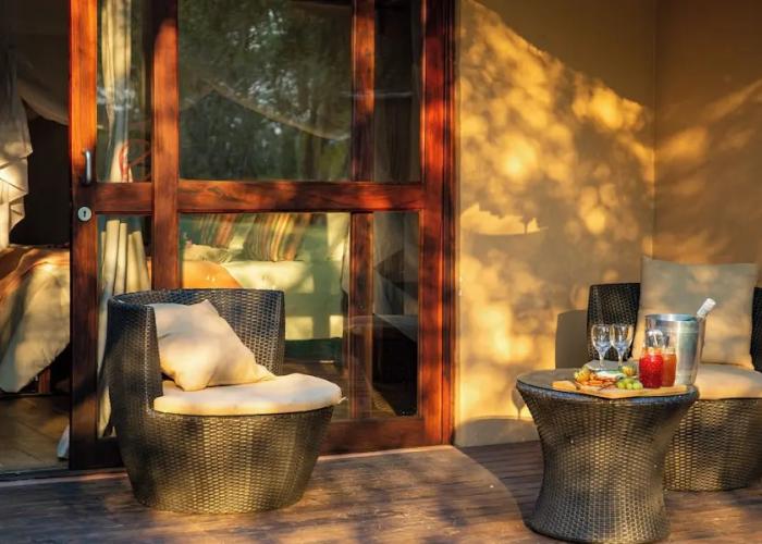 Kayova River Lodge