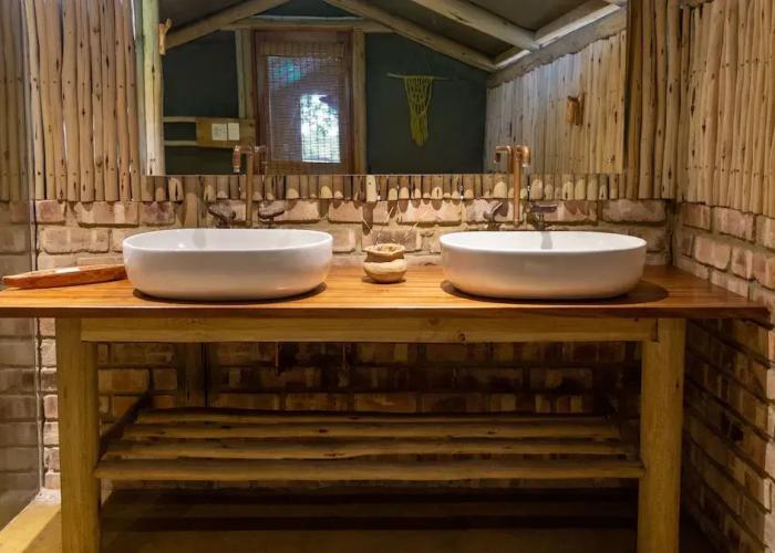Ndhovu Safari Lodge - Campground