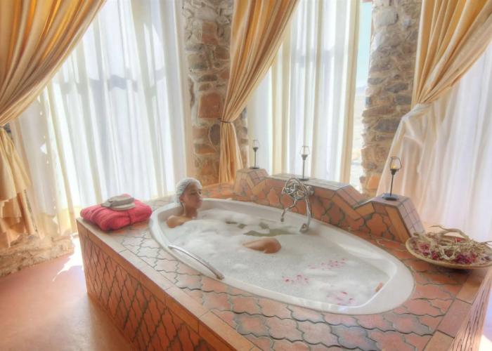 Le Mirage Resort and Spa